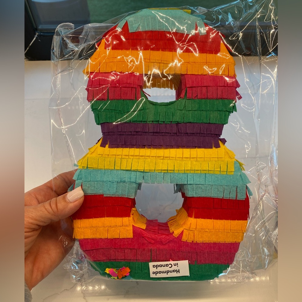 LIKE NEW- PIÑATA STYLE #8 Table Decoration
